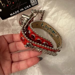 Authentic NWT Supreme dog collar size small